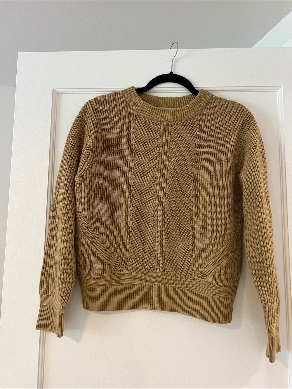 Cozy Ribbed Knit Pullover Sweater - Camel